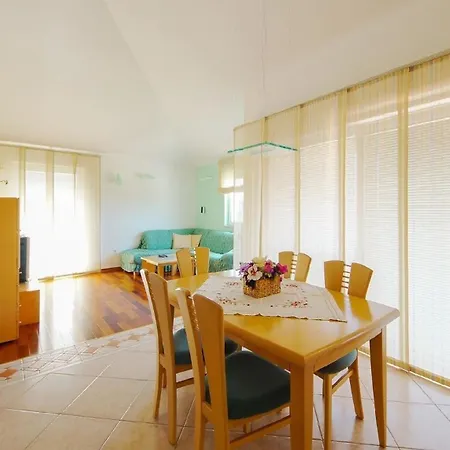 Ferienwohnung Mit Fantastischem Panoramameerblick Fur 4 Personen Mit Klimaanlage Und Wifi *