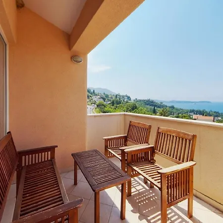 Ferienwohnung Mit Fantastischem Panoramameerblick Fur 4 Personen Mit Klimaanlage Und Wifi Lägenhet Mlini